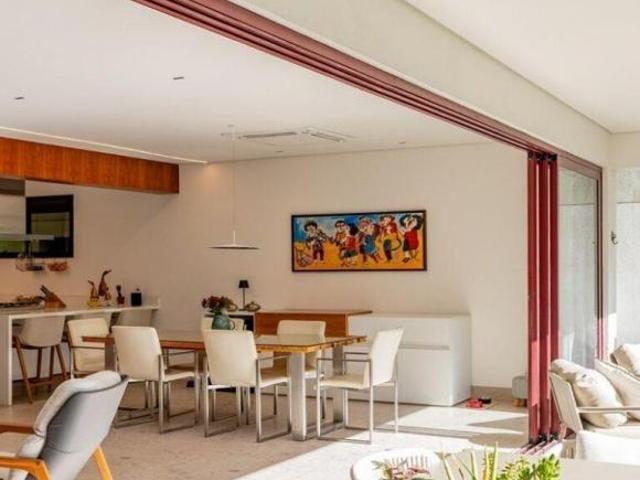 Campo Belo Casa 3 Suítes, Piscina, 4 Vagas, 536M² Área Privativa