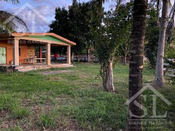 Campo en Pueblo Suma