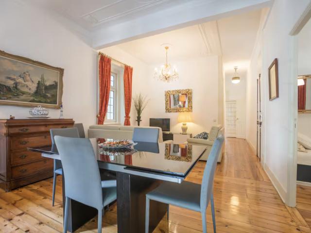 Campo Pequeno 3 bedroom Apartment