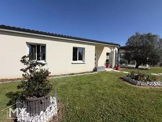 Camps sur l'Isle 33660 Achat / Vente maison 6 pièces t6 au dernier étage piscine