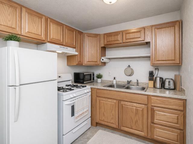 Campus East Apartments: Your Perfect Home Near U of M Twin Cities! 1 Bedroom Apartment for Rent at 615 15th Ave Se, Minneapolis, MN 55414 Dinkytown