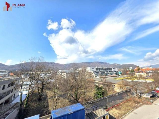 CAMPUS EGGENBERG – Neuwertige 3 Zimmer Wohnung mit Westbalkon!