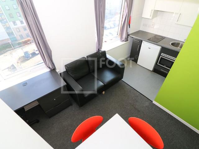 Campus House, Electric, Wifi, Water Included BD7, Studio to rent, £600 pcm | PrimeLocation