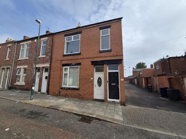 Cantebury Street, South Shields, NE33 2 bed flat to rent £700 pcm £162 pw