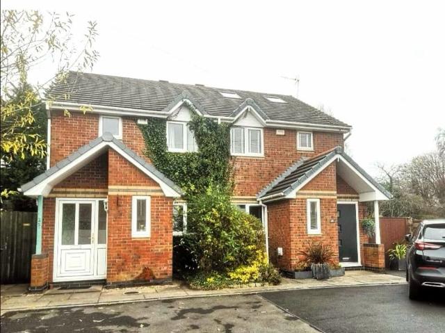 Canterbury Close, Atherton, Manchester M46, 3 bed semi detached house to rent, £1,000 pcm | PrimeLocation