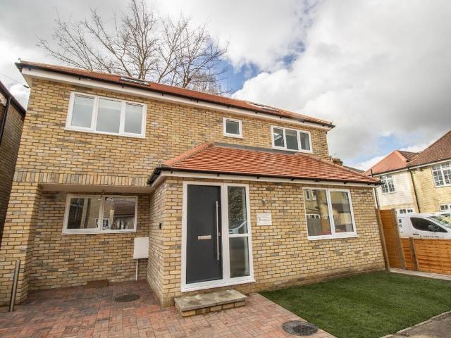 Canterbury Close, Cambridge CB4, 2 bed detached house to rent, £1,900 pcm | PrimeLocation