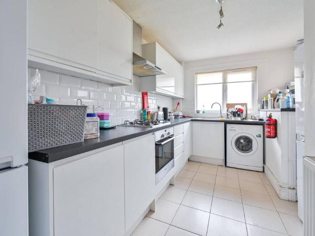 Canterbury Place, Elephant and. 4 bed semi detached house to rent £7,999 pcm £1,846 pw