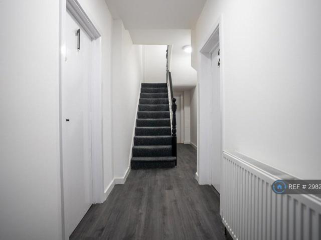 Canterbury Road, Folkestone, CT19 1 bed in a house share to rent £700 pcm £162 pw