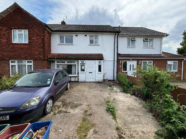 Canterbury Road, Feltham TW13, 1 bed flat to rent, £1,250 pcm | PrimeLocation