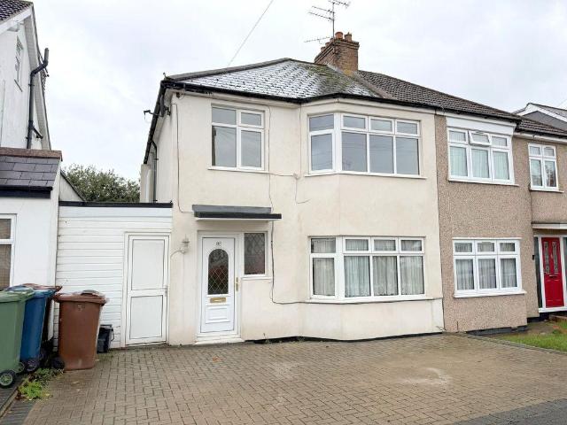Canterbury Road, North Harrow 3 bed semi detached house to rent £2,200 pcm £508 pw
