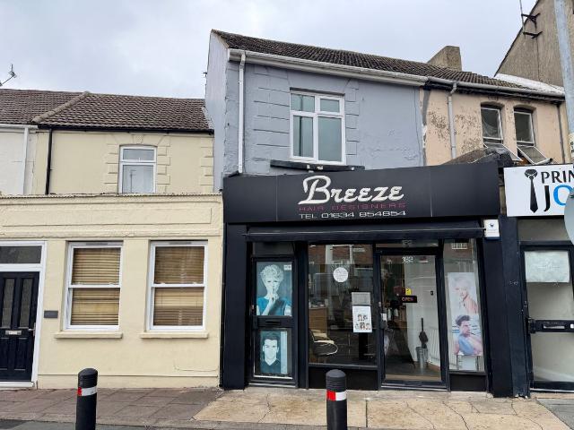 Canterbury Street, Gillingham ME7, Studio to rent, £950 pcm | PrimeLocation