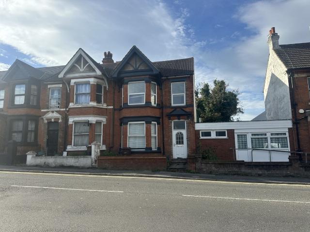 Canterbury Street, Gillingham, Kent ME7, 1 bed terraced house to rent, £675 pcm | PrimeLocation