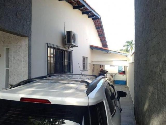 Canto do Forte Casa ISOLADA com 04 Dormitórios 08 Vagas