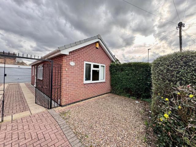 Cantrell Road, Nottingham, NG6 1 bed apartment to rent £780 pcm £180 pw