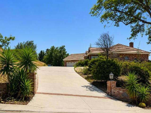 Canyon Hill Dr