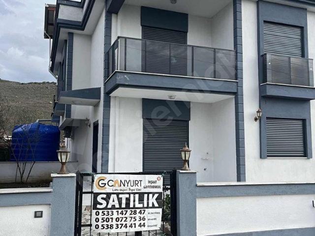CANYURT GAYRİMENKULDEN MENEMEN TÜRKELLİDE SATILIK VİLLA