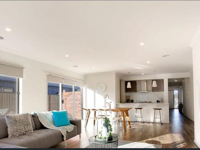 Can come with furniture!