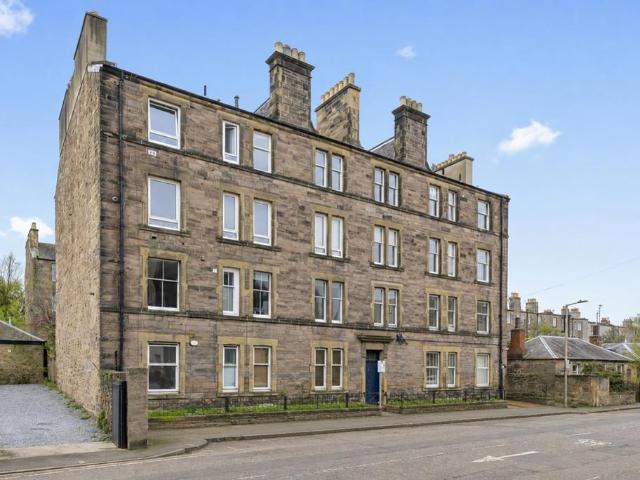 Canaan Lane, Morningside, Edinburgh 2 bed flat to rent £1,450 pcm £335 pw