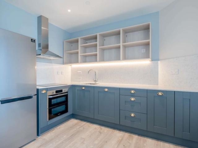 Canada Gardens, Wembley Park 2 bed apartment to rent £2,476 pcm £571 pw