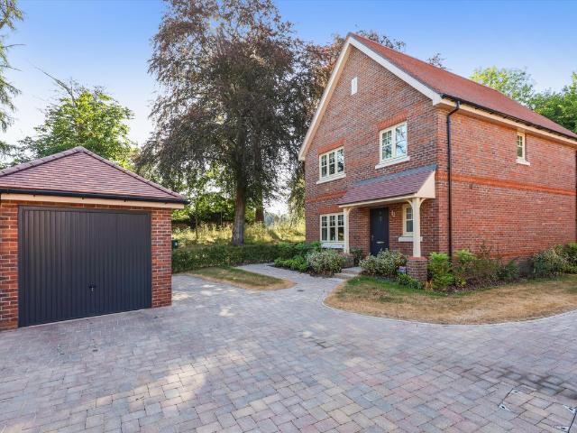 Canada Drive, Headley, Epsom, Surrey KT18, 4 bed detached house to rent, £3,750 pcm | PrimeLocation