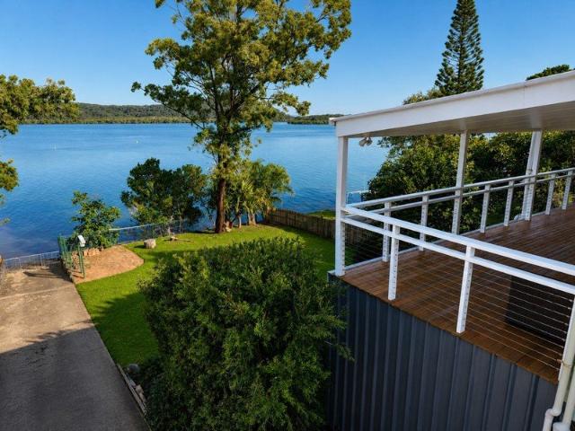 CANAIPA POINT WATERFRONT DEEP WATER ACCESS & ABSOLUTE WATERFRONT LIVING