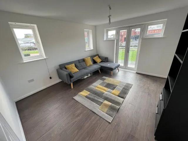 Canal View, CV1, Property for rent