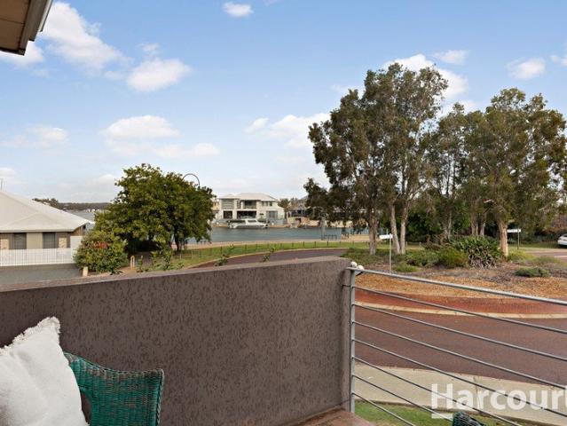 Canal Views and Low Maintenance Living