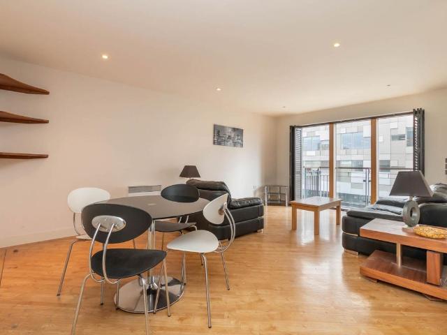 Canal Wharf, Waterfront Walk B1, 2 bed flat to rent, £1,200 pcm | PrimeLocation