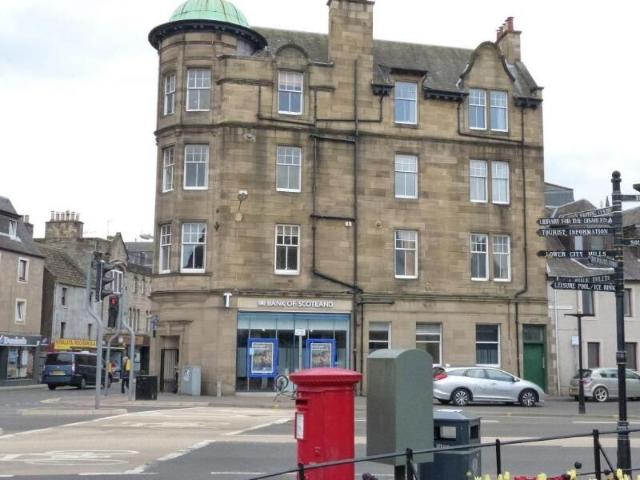Canal Crescent, Perth PH2, 2 bed flat to rent, £750 pcm | PrimeLocation