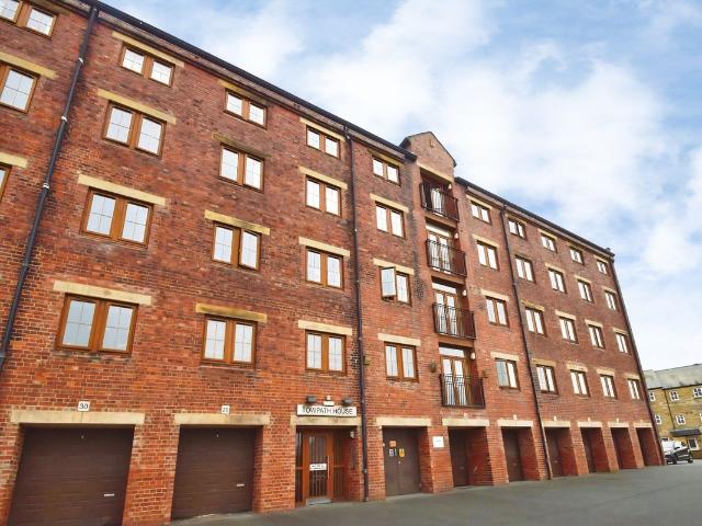 Canal Road, Riddlesden BD20, 1 bed flat to rent, £695 pcm | PrimeLocation