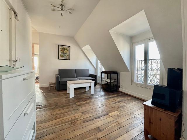 Canal Saint Martin / rue Grange aux Belles 6e étage, Paris Amsterdam Apartments for Rent