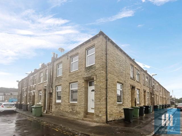 Canal Street, Huddersfield HD1, 1 bed end terrace house to rent, £650 pcm | PrimeLocation