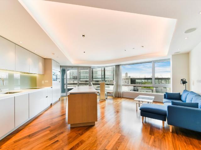 Canaletto Tower, City Road, Islington, London EC1V, 1 bed flat to rent, £3,250 pcm | PrimeLocation
