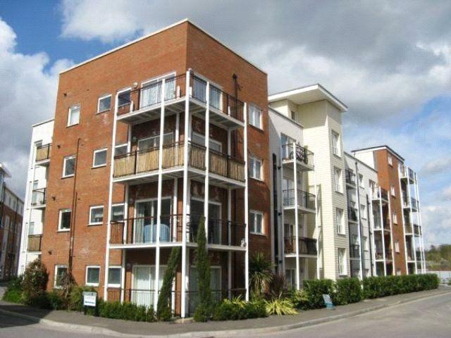 Canalside, Redhill, Surrey RH1, 1 bed flat to rent, £1,350 pcm | PrimeLocation