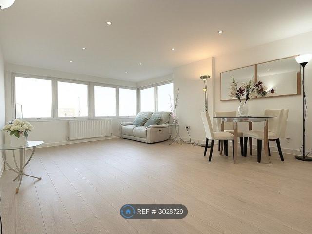 Canary Central, Canary Wharf, London E14, 1 bed flat to rent, £2,450 pcm | PrimeLocation