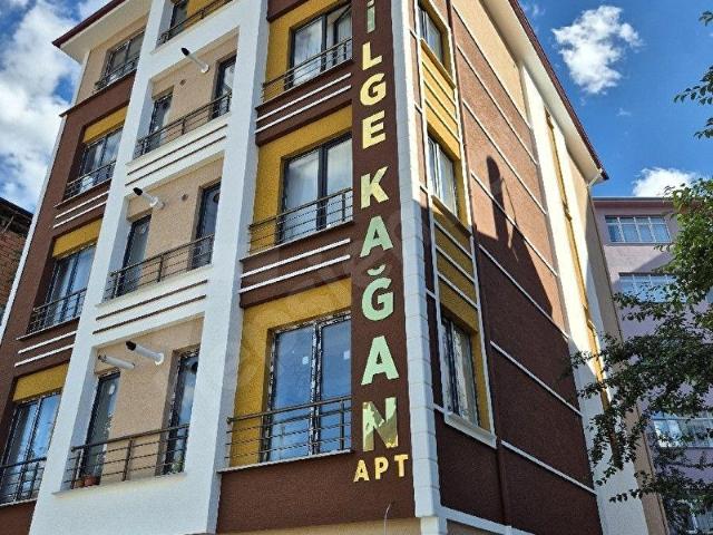 CANDAROĞLUNDA EŞYASIZ KİRALIK 1+1 SIFIR DAİRE