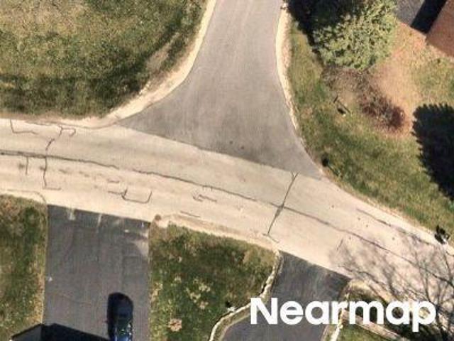 Candlewick Dr NE