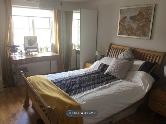 Candle Street, London E1, 1 bed flat to rent, £1,885 pcm | PrimeLocation