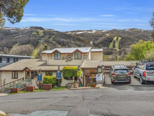 Candlelight Lodge, Thredbo: A Rare Alpine Icon with European Soul
