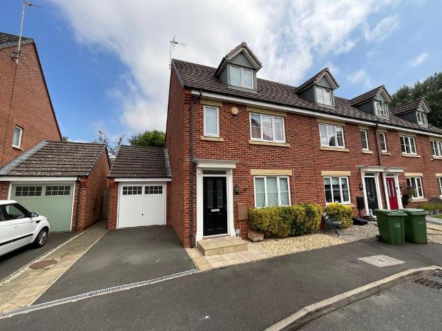 Candler Drive, Stone, ST15 4 bed end of terrace house to rent £1,390 pcm £321 pw