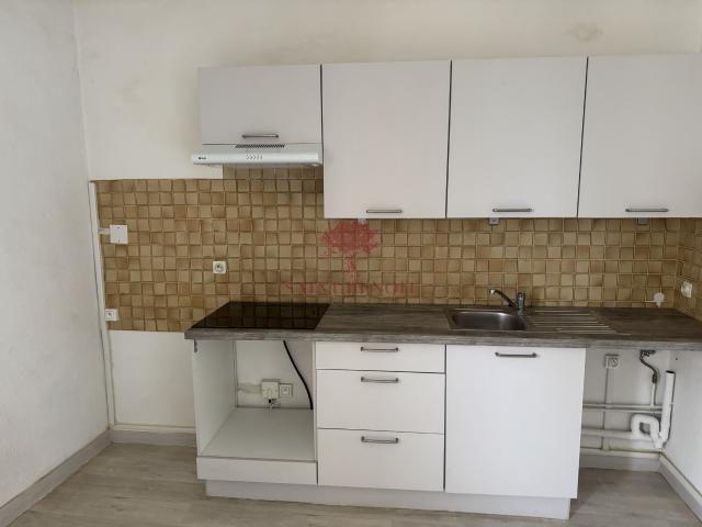 CANET A VENDRE APPARTEMENT TYPE TROIS PIECES