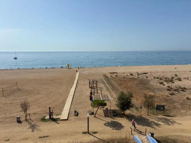 Piso de alquiler en Avinguda Maresme, 2, Canet de Mar, Barcelona