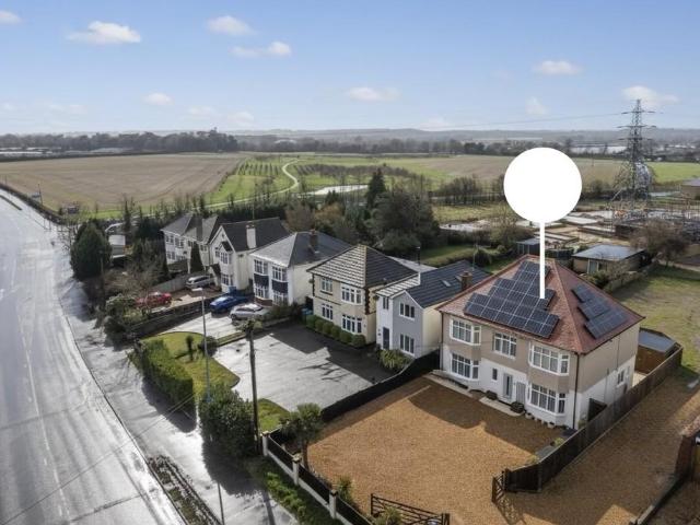 Canford Magna 4 bed detached house to rent £2,800 pcm £646 pw