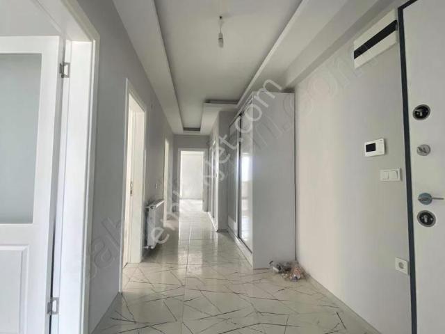 Canik'te Deniz Manzaralı 3+1 Kiralık Daire