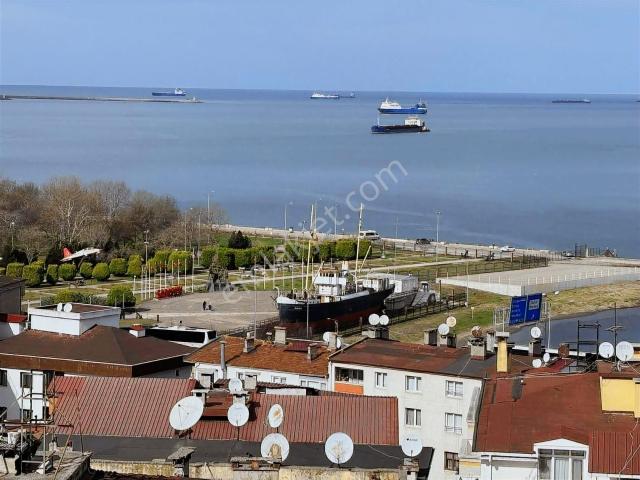 Canik'te Denize 200 Metre Mesafede Full Deniz Manzaralı Tripleks