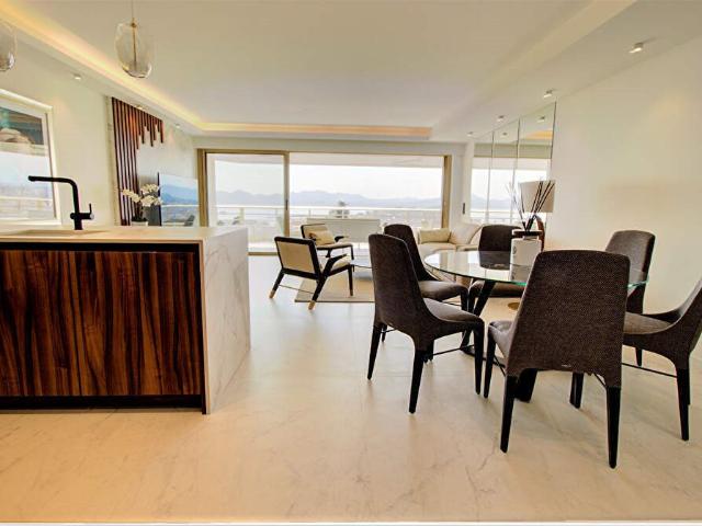 Cannes Californie Appartement d'exception face à la Médite. 92m² Cannes