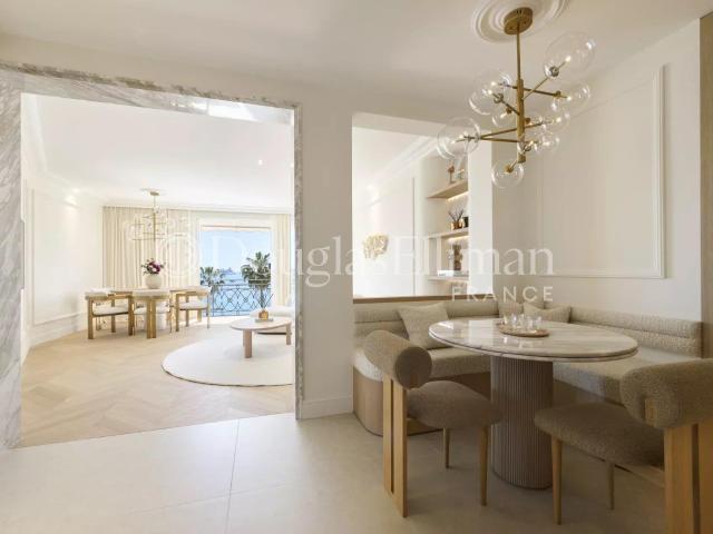 CANNES CROISETTE Magnifique appartement 4 pièces rénové av. 130m² Cannes