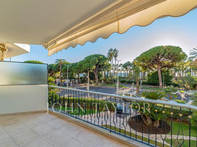 Cannes Croisette appartement refait à neuf 91m² Cannes