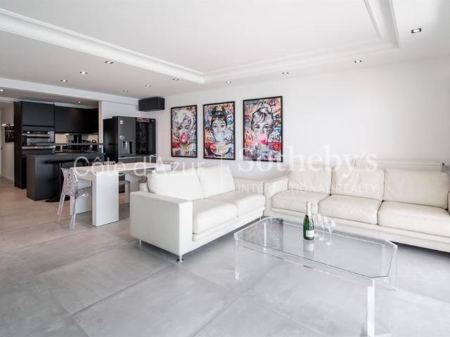 Cannes Croisette, Appartement 4 Pièces d'exception vue mer. 107m² Cannes
