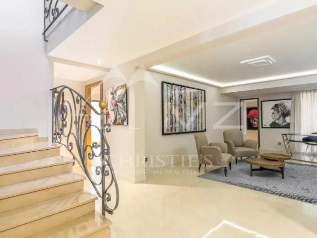 CANNES CROISETTE VILLA CONTEMPORAINE